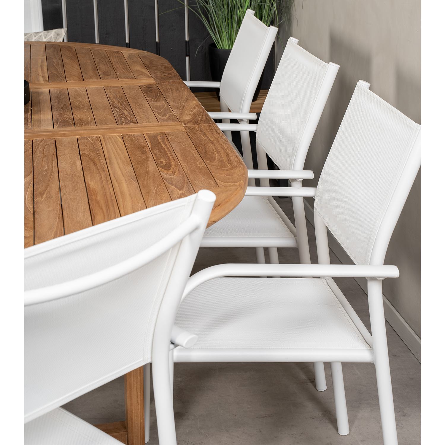 Spisegruppe Venture Home Kenya 180-240x120 Teak med 8 Santorini Lenestoler