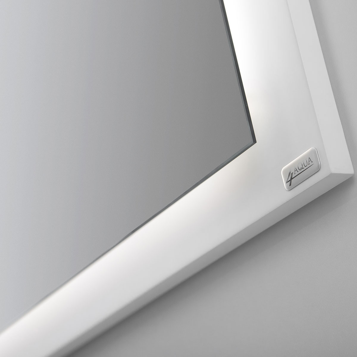 Spegel 4AQUA Luna Med Ram