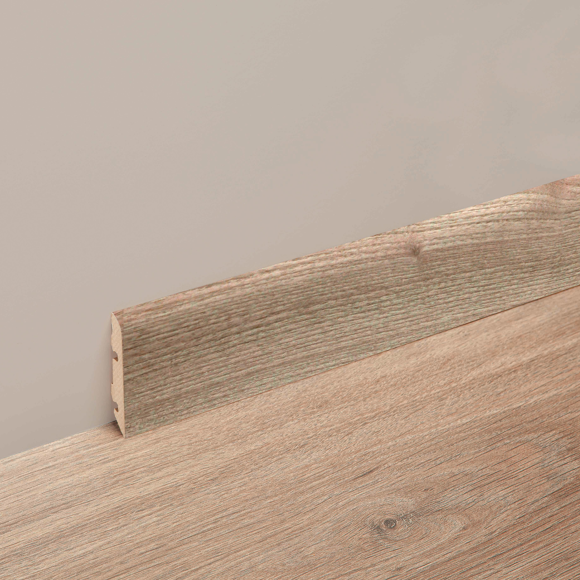 Sokkellist BerryAlloc Original Eik Hvitoljet