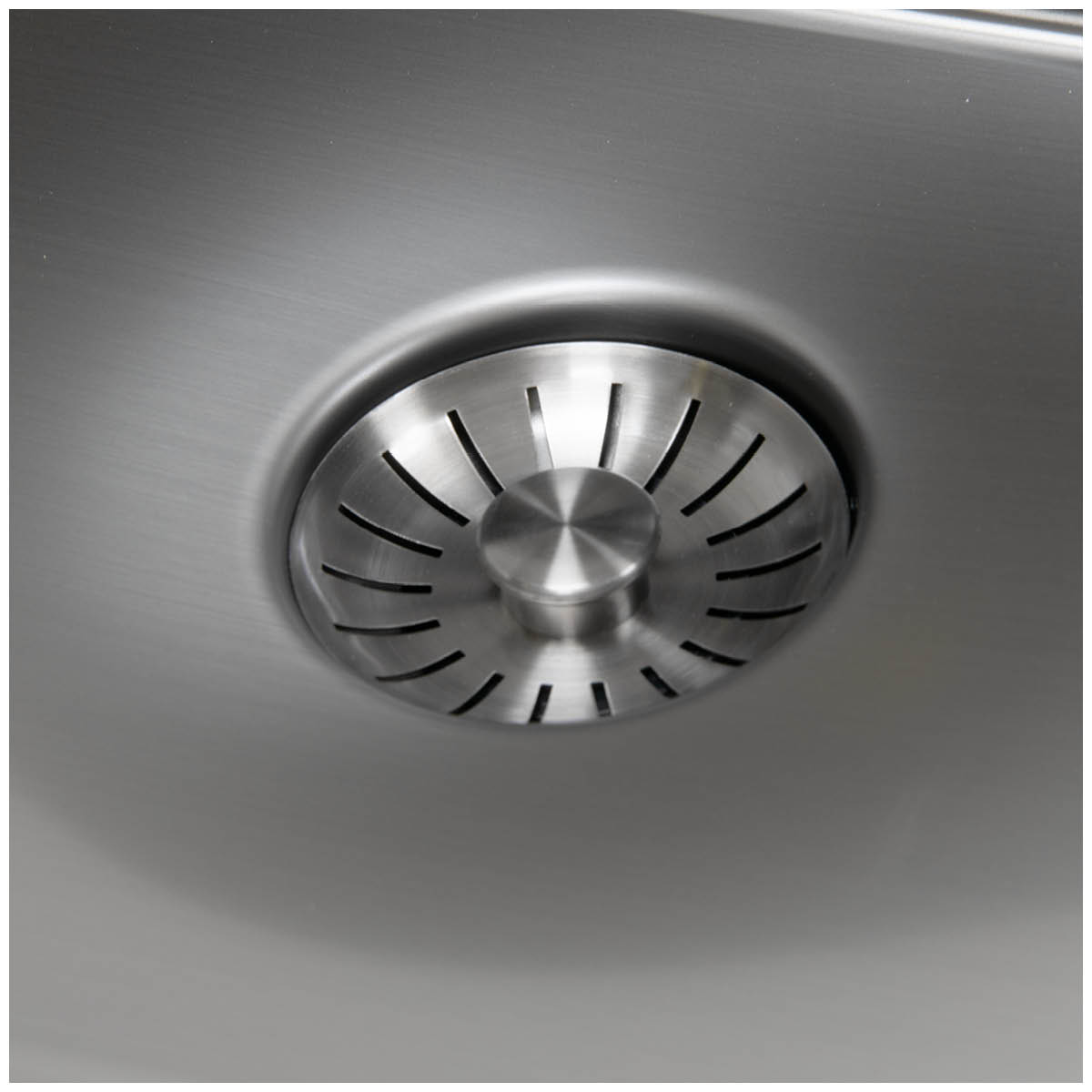 Enkelvask Strand Stainless SOLID med clips och blandarplats PVD Gun Metal