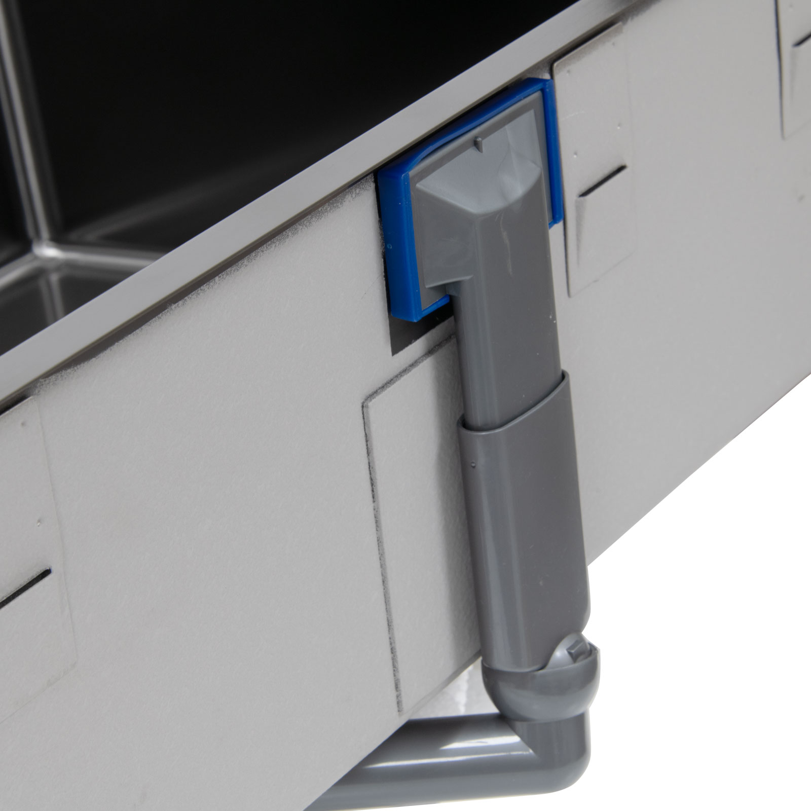 Enkelvask Strand Stainless SOLID med clips PVD Gun Metal