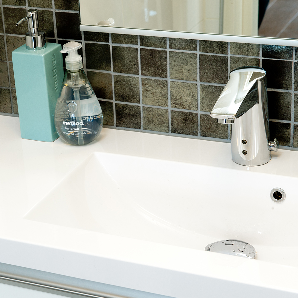 Servantbatteri Oras Cubista Berøringsfri