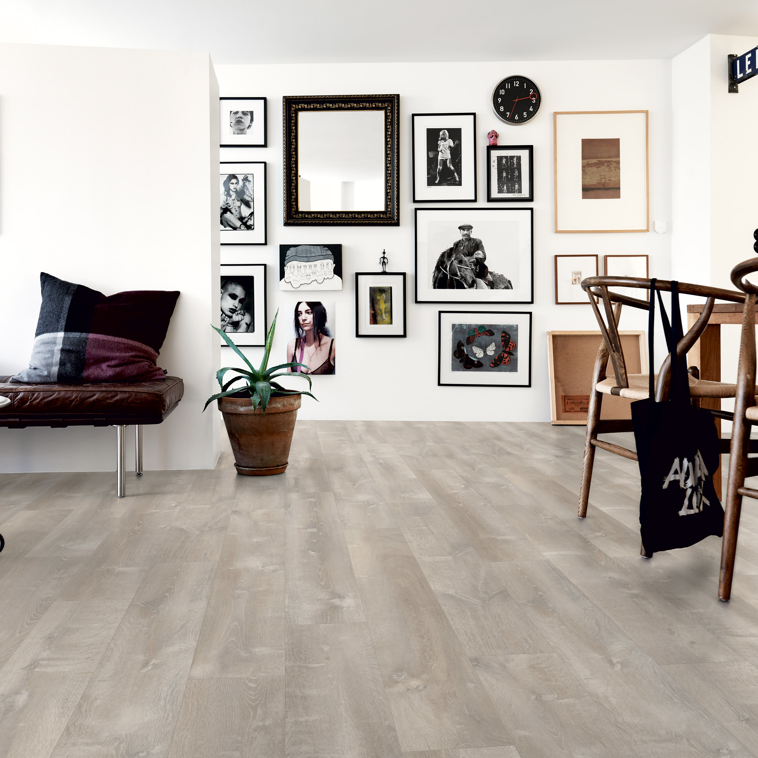 Vinylgolv Pergo Rigid Click Modern Plank Grey River Oak