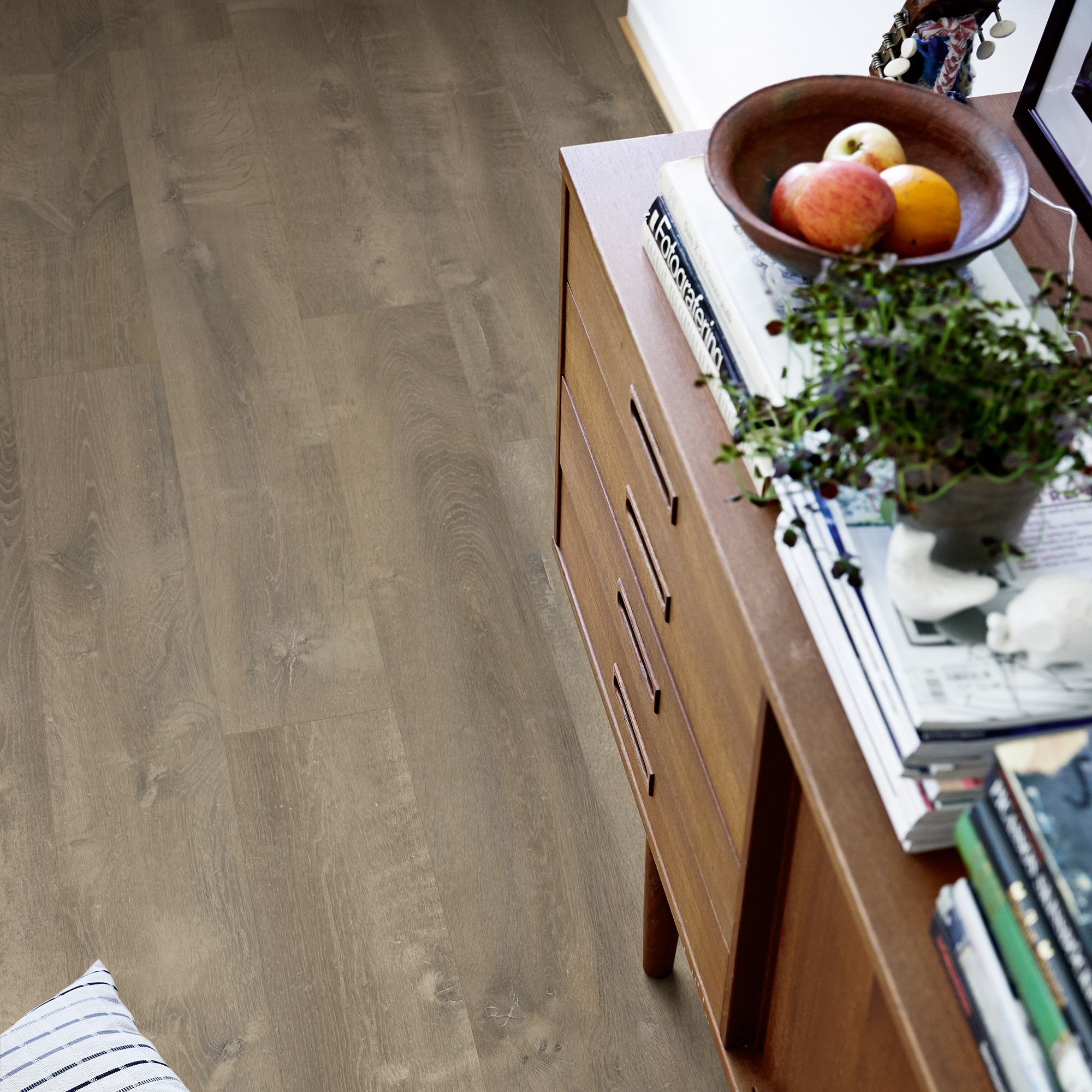 Vinylgolv Pergo Modern Plank Dark River Oak 1-Stav