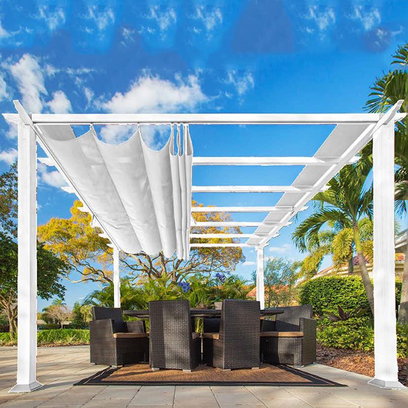Gop Florida pergola Moderne pergola med pulverlakkert ramme av aluminium og justerbar takduk av UV-beskyttet polyester og nylon.